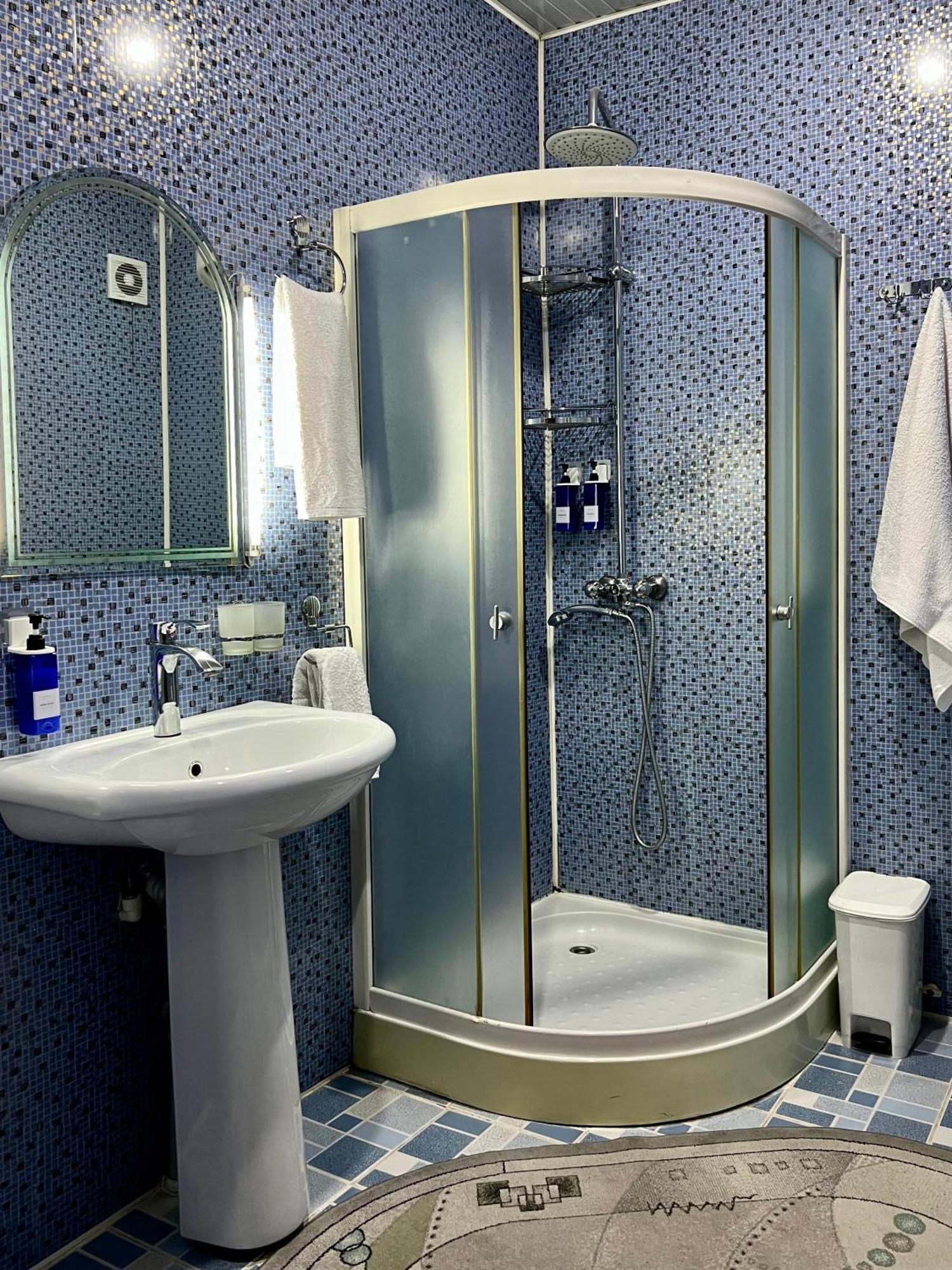 FRОDО - Cozy as a home. 2 floors, 2 bedrooms, large guest room, 1 bathroom Ташкент Экстерьер фото